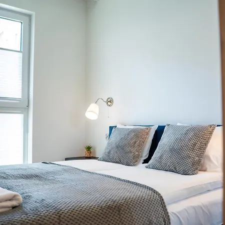 K&m Tauron Arena, Lema *