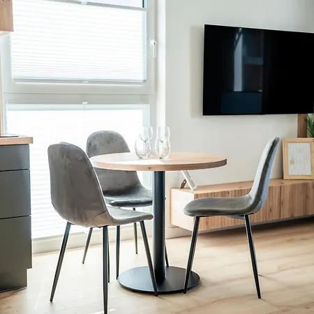 K&m Tauron Arena, Lema Apartment *